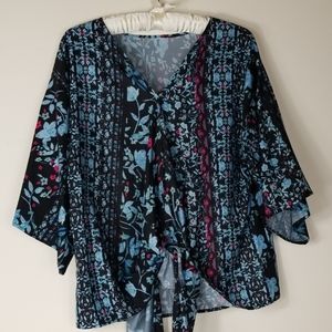 Women's Small 3/4 sleeve polyester blouse